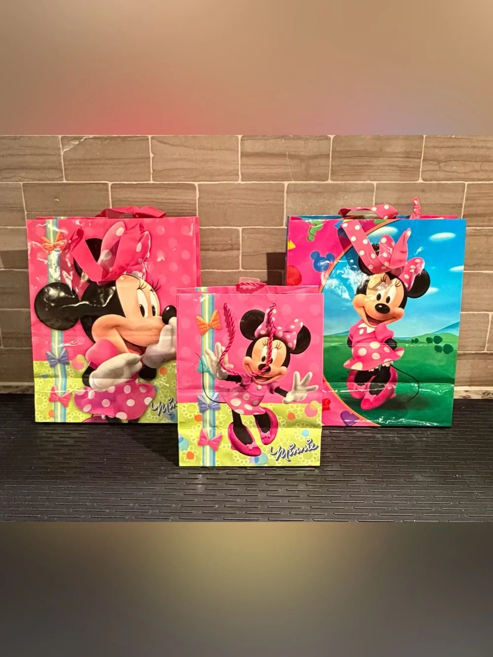 Disney Minnie Mouse Paper Gift Bags Set of 3 Pink Glitter Party Favor Bags